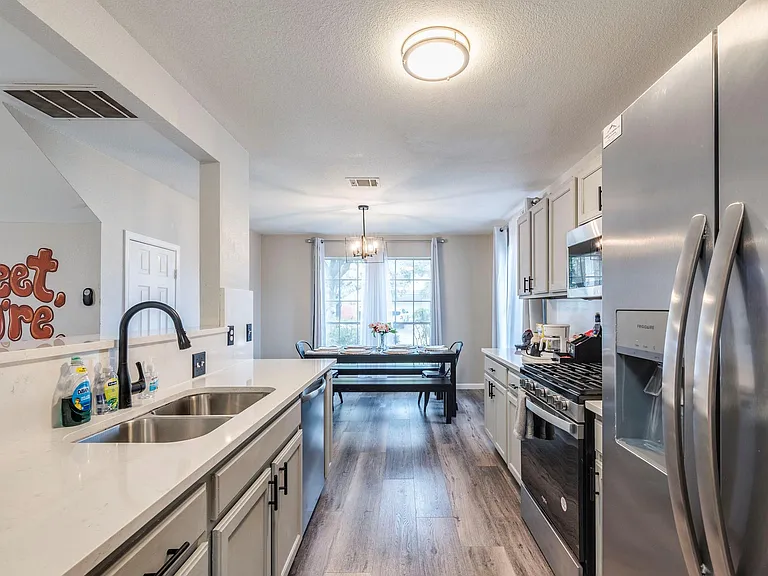 1415 Roxannes Run — Photo 15