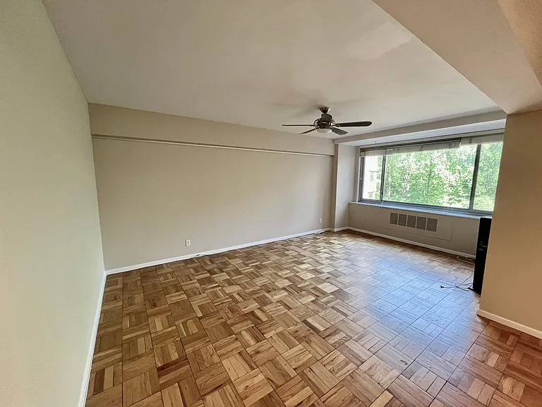 4200 Cathedral Ave NW #509 — Photo 5
