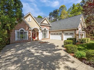 120 Laurel Ridge Dr, Statesville, NC 28677
