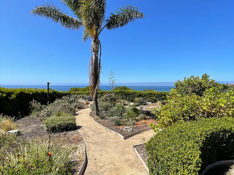 6600 Sea Cove Dr — Photo 7