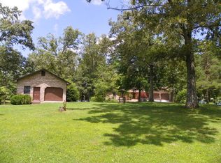 301 Poplar Dr, Crossville, TN 38571