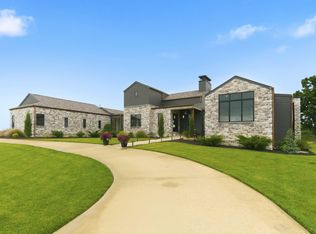 269 E Wisteria Ln, Ozark, MO 65721