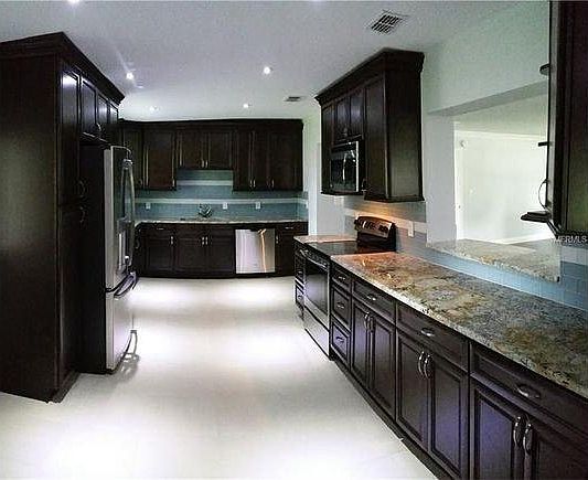 1st image of 6885 Tamarind Cir