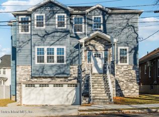 59 Alpine Ct, Staten Island, NY 10310