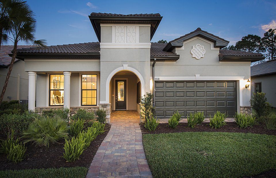 Exterior FM3A with beautiful stucco detail
