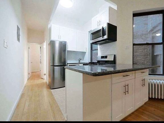 3rd image of 507 E 87th St #2A