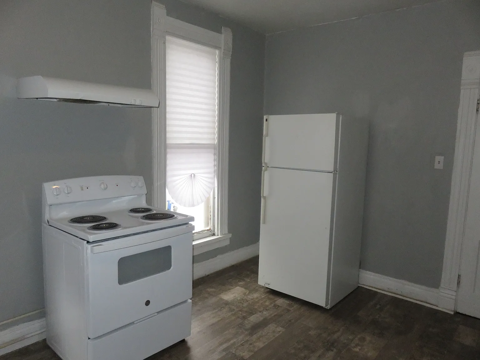 2 bed, 828 sqft, $750 — Photo 3