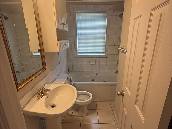 3rd image of 1314 Edgewood Ave #B