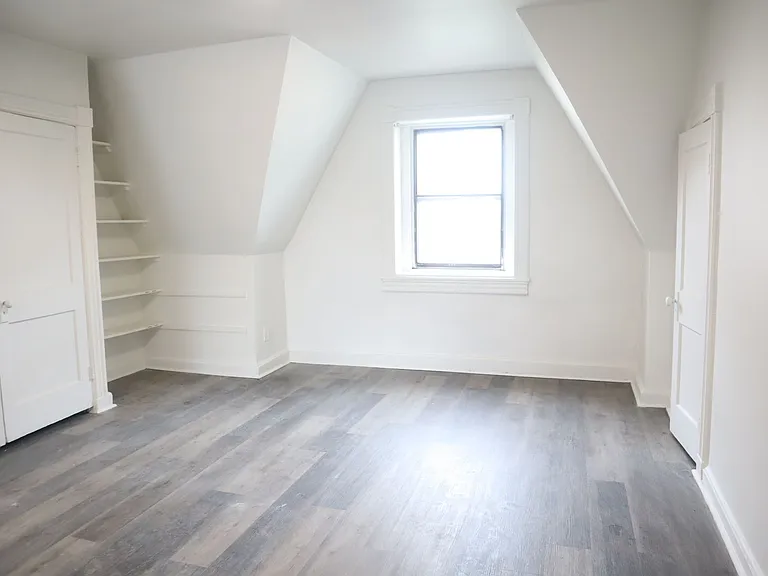 1303 N Charles St — Photo 8