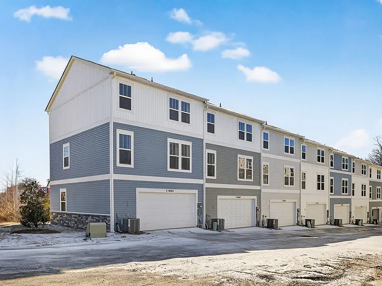 Bellhaven Townhomes — Photo 28