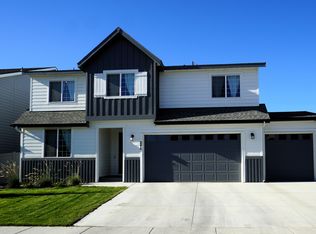 245 E Caldera St, Meridian, ID 83642