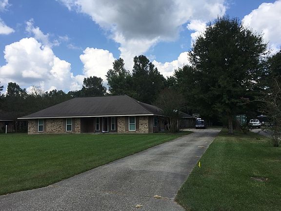 2nd image of 15813 Shetland Ave