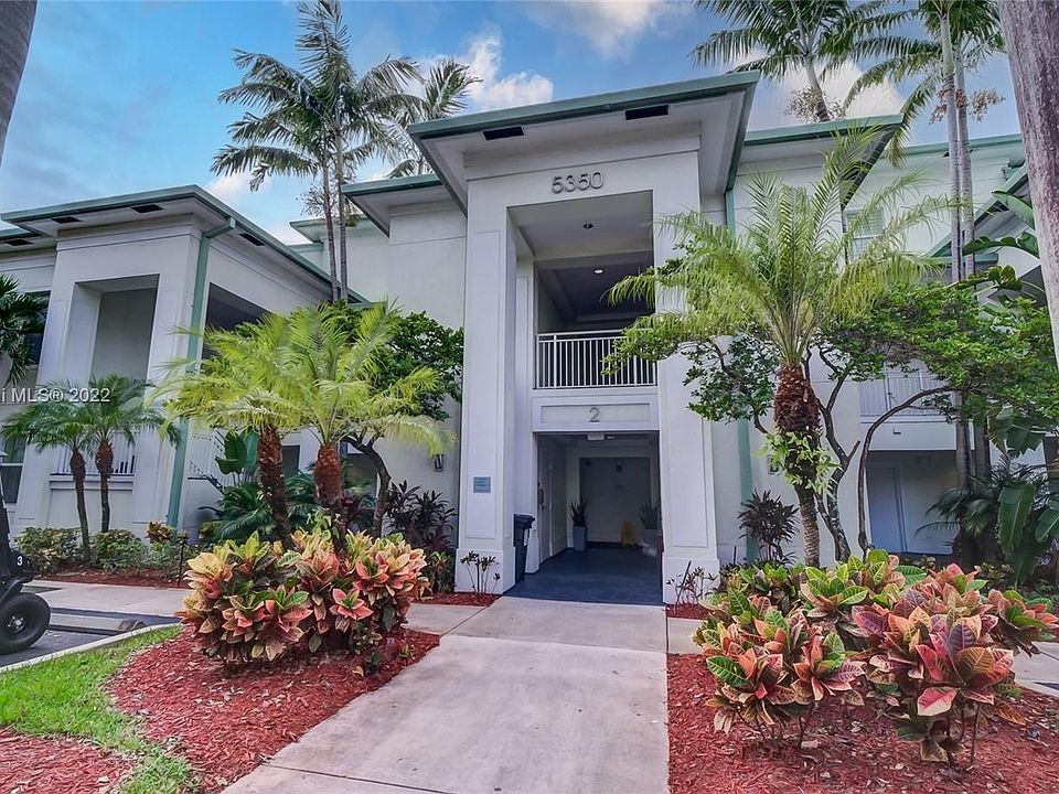1st image of 5300 NW 87th Ave #204