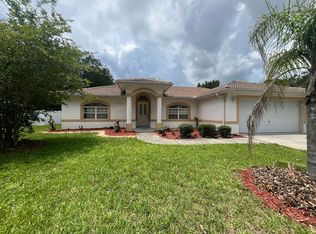 5 Pine Haven Dr, Palm Coast, FL 32164