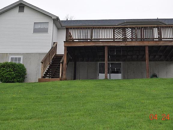 3rd image of 1745 Primrose Ln
