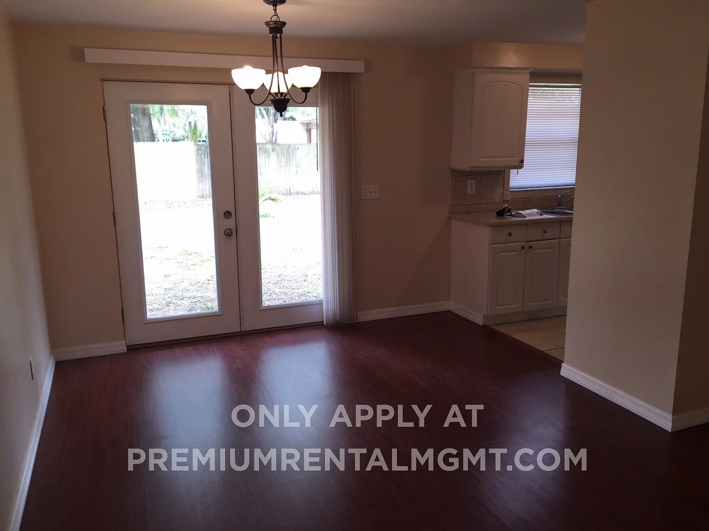 3-Bedroom Home in Oakwood Heights — Photo 3