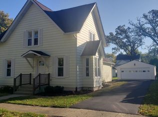 607 4th St, Harvard, IL 60033