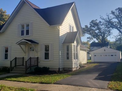 607 4th St, Harvard, IL, 60033