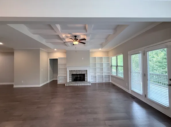 2290 Chaucer Park Ln, Thompsons Station, TN 37179