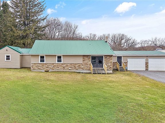 2nd image of 37 Fraser Rd