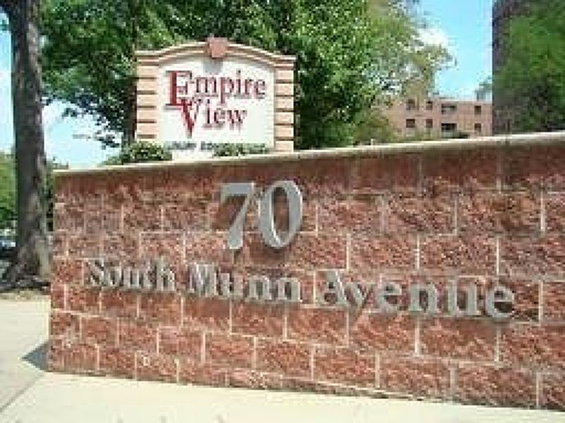1st image of 70 S Munn Ave #914