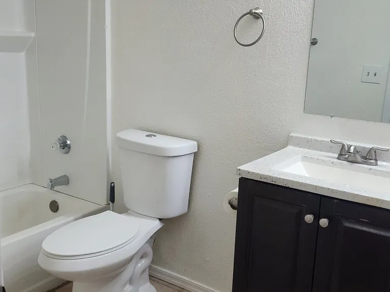 3116 E Cicero St #201 — Photo 6