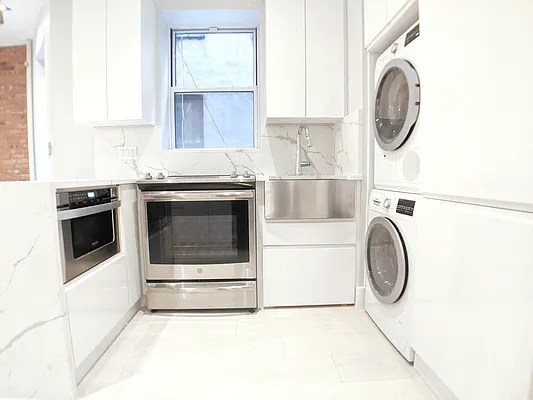 Rented by Highline Residential | media 14