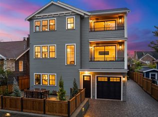 3233 40th Ave SW, Seattle, WA 98116