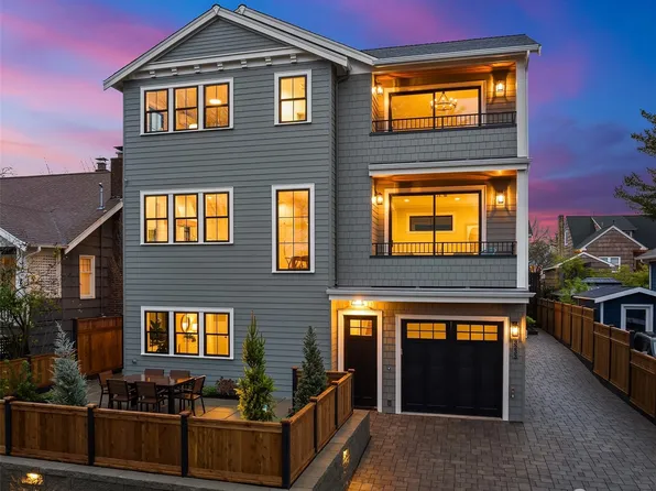 3233 40th Avenue SW, Seattle, WA 98116