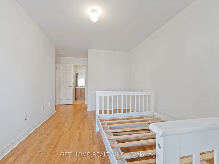 1212 Drinkle Cres — Photo 23