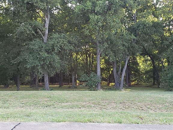 3rd image of 2639 Creekwood Dr Lot 1483