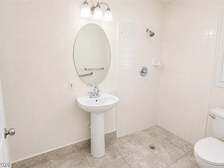 9682 Driftwood Island Ct — Photo 18