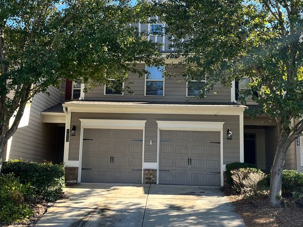 3516 Village Enclave Ln