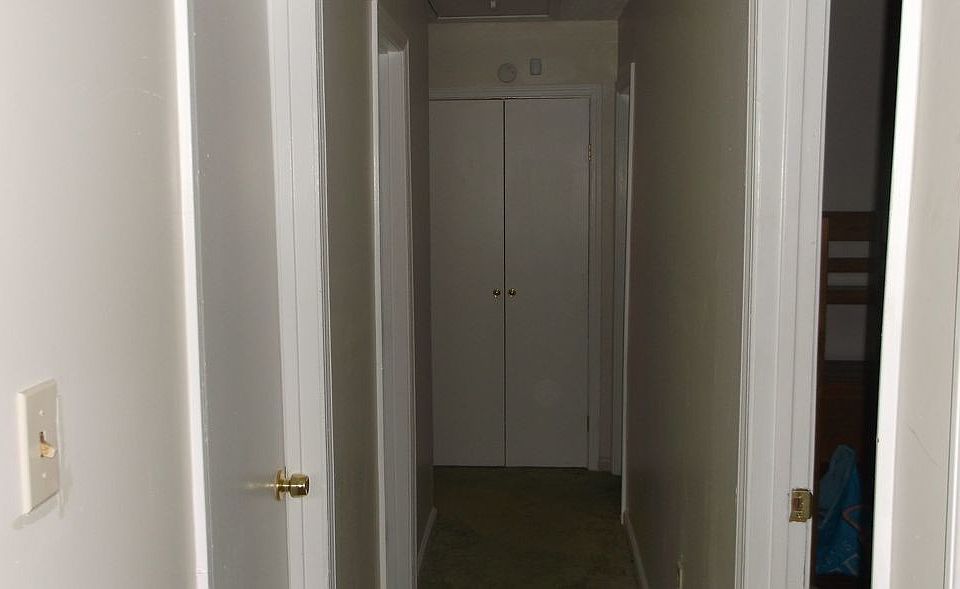 2nd image of 1189 Pelican Ln
