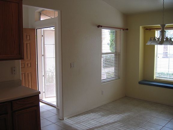 3rd image of 4034 W Shannon St