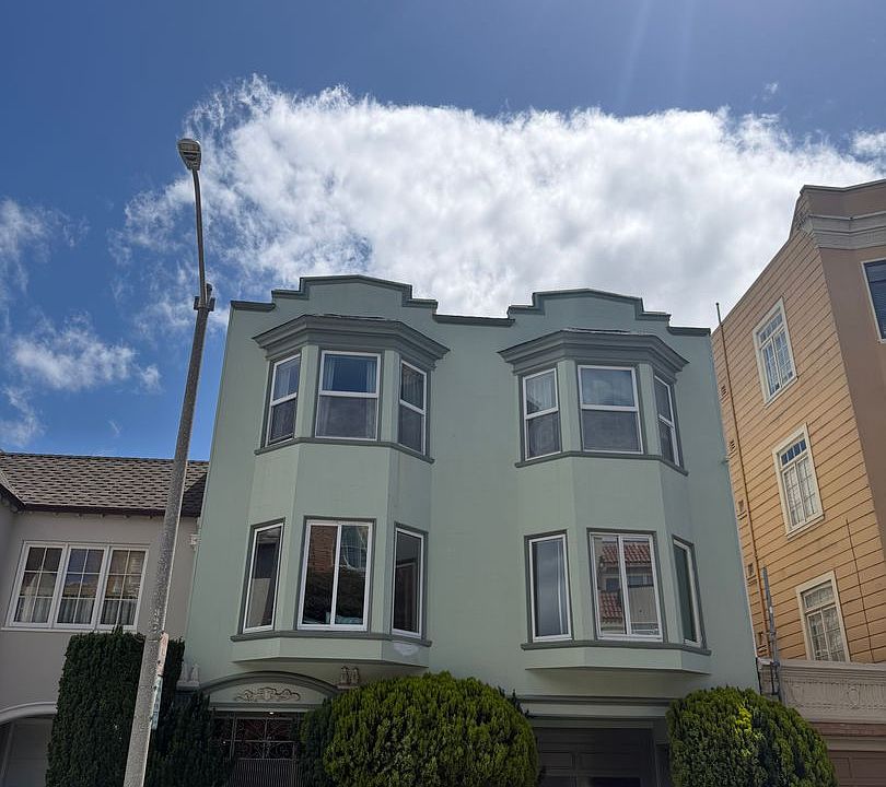 1st image of 3232 Gough St APT 2