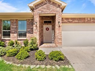 1103 Larkspur Ln, Cleburne, TX 76033