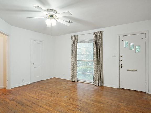 3rd image of 1826 N Bell Ave #1826