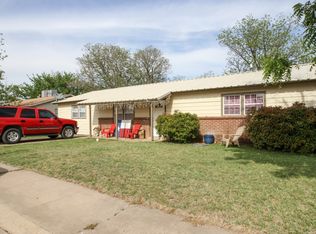 712 Hickory St, Idalou, TX 79329