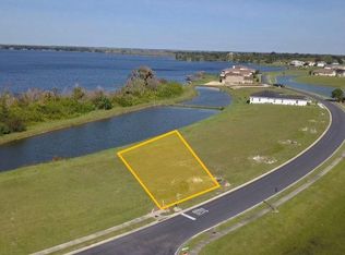 555 Waterfern Trail Dr, Auburndale, FL 33823
