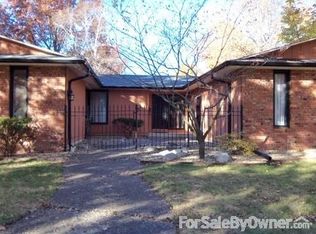 3148 Elmhurst Dr, Springfield, IL 62704