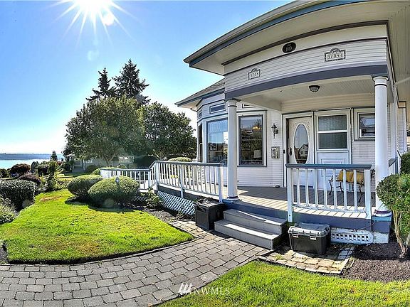 3rd image of 3704 N 34th St #Ab