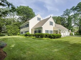 17 Nutmeg Ln, Andover, MA 01810