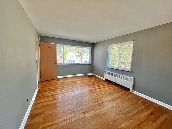 3rd image of 2563 Marsh Ave APT 4