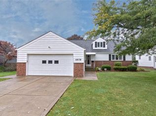 4979 Emmet Rd, Lyndhurst, OH 44124