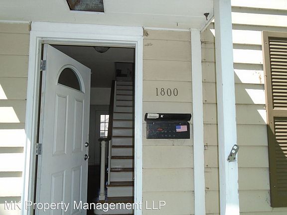 4th image of 1800 Laramie St