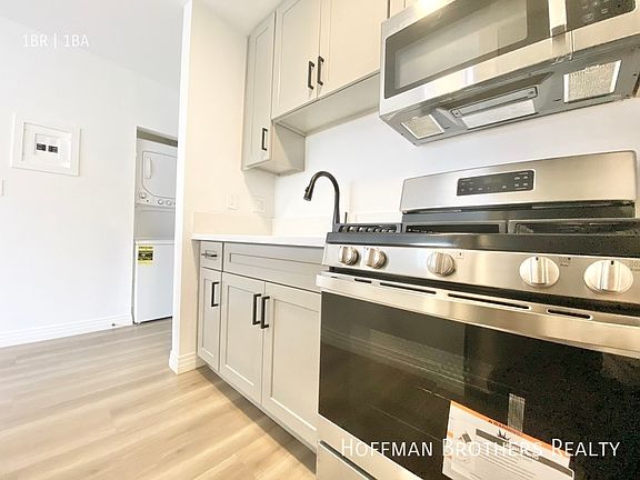 3rd image of 1240 S Bronson Ave #10