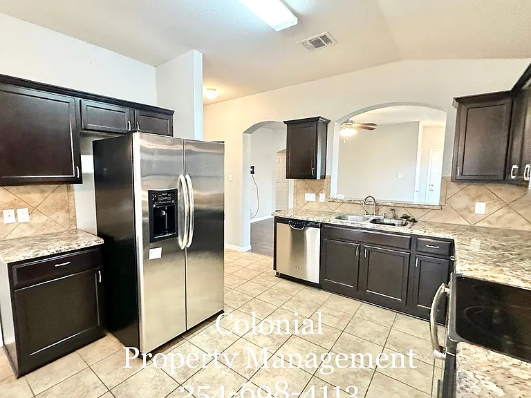 5829 Huntington Dr — Photo 5