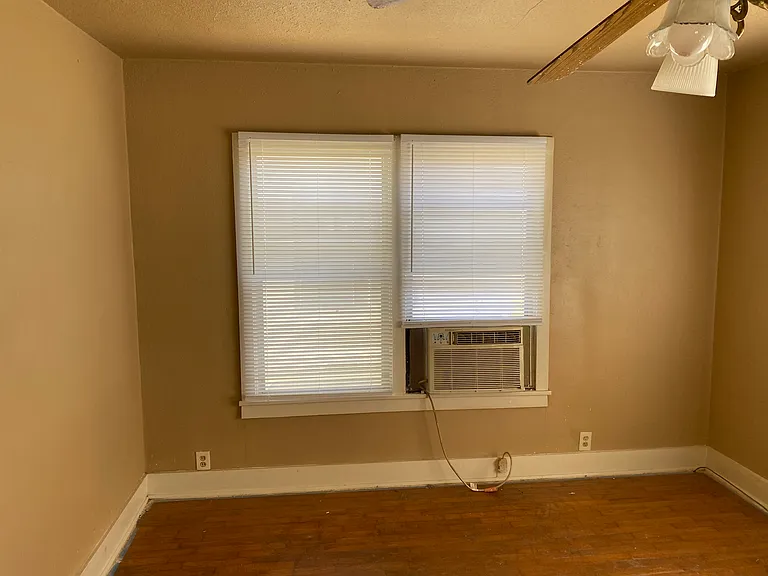204 Alcorn St — Photo 4