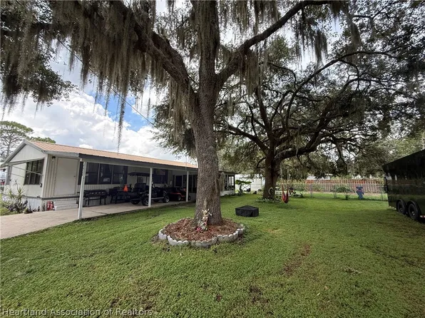 7926 Istokpoga St, Sebring, FL 33876